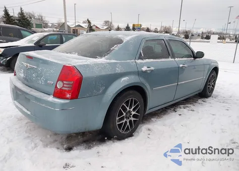 2008 Chrysler 300 Touring из США, поврежденный, VIN 2C3LA53G68H306907